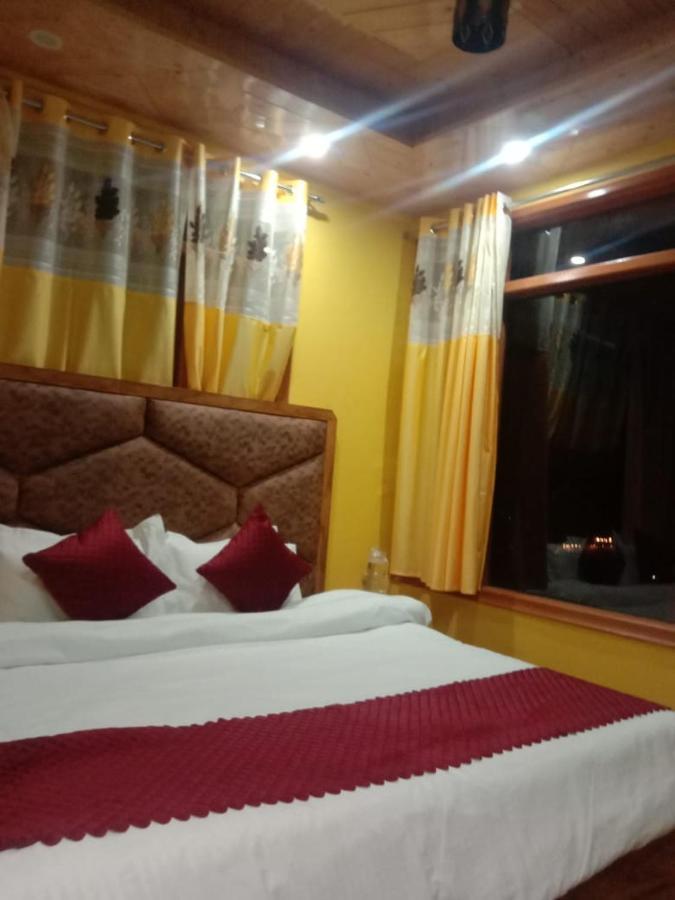 Floret Sojourn Hotel ชิมลา ภายนอก รูปภาพ