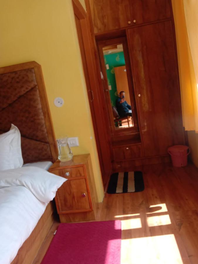 Floret Sojourn Hotel ชิมลา ภายนอก รูปภาพ